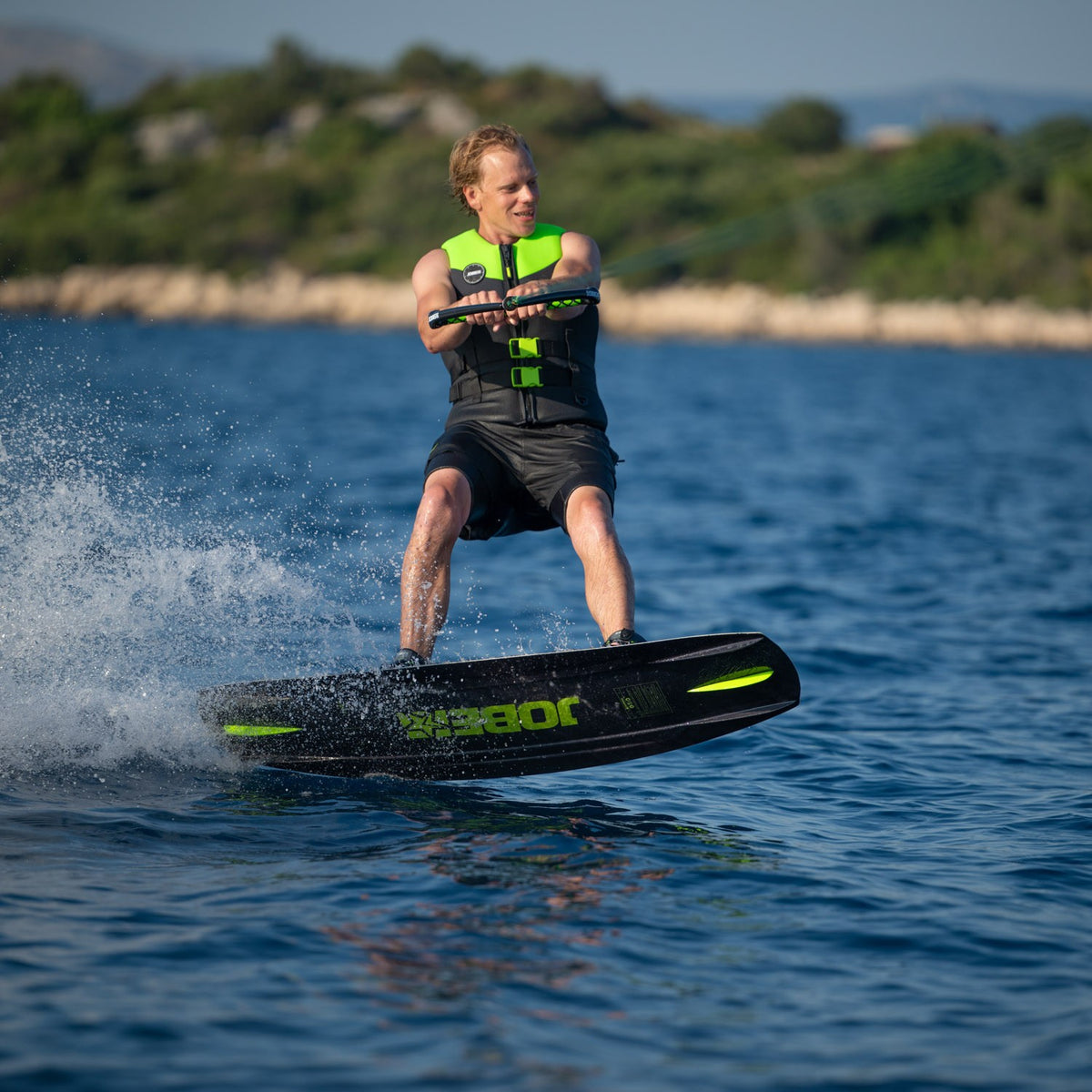 Jobe Vanity Wakeboard with Host Boots Package